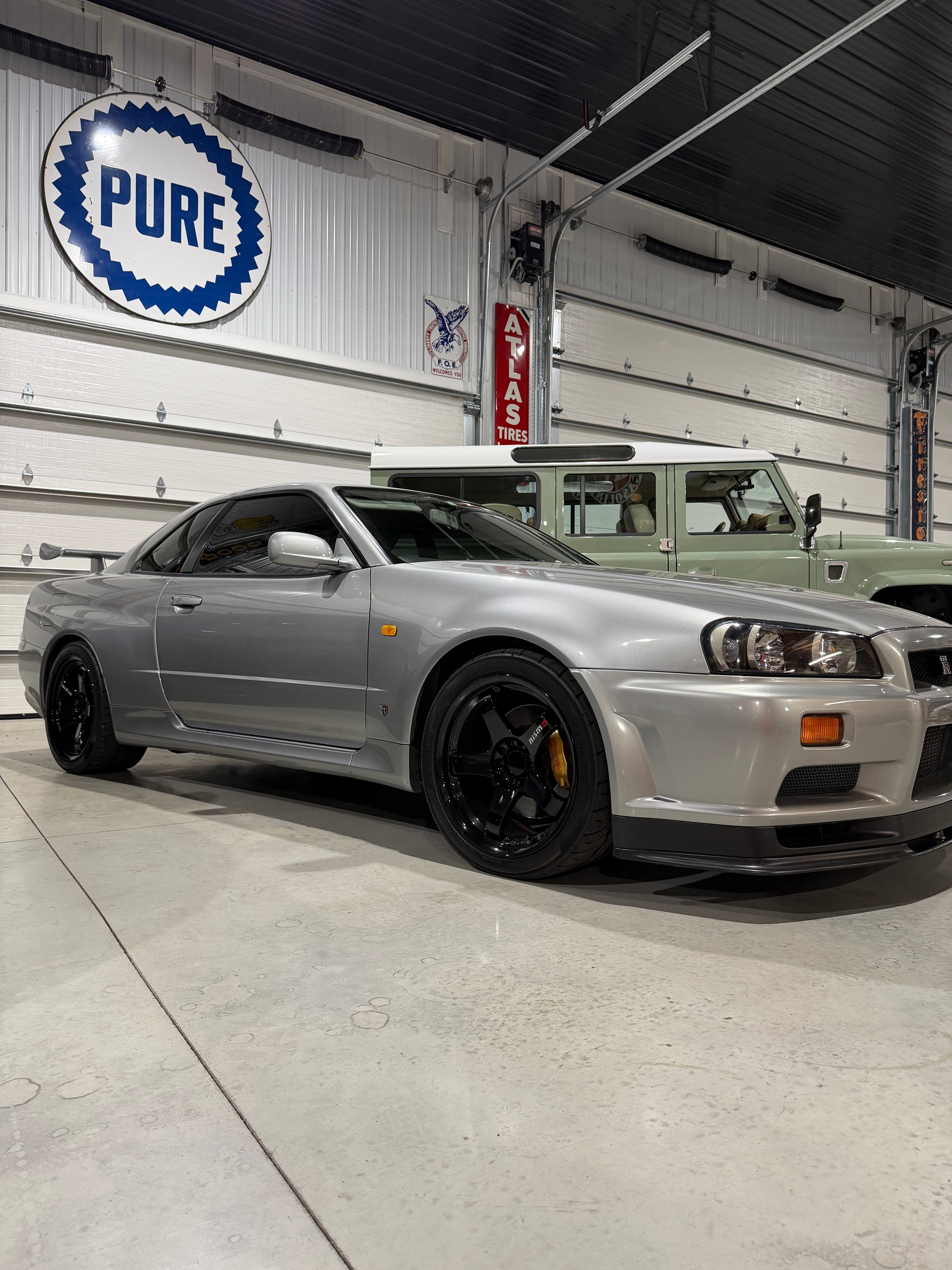 1999 Nissan Skyline GT-R V-Spec R34 — interior cockpit view