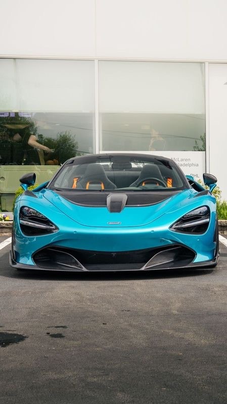 2020 McLaren 720S — at car event